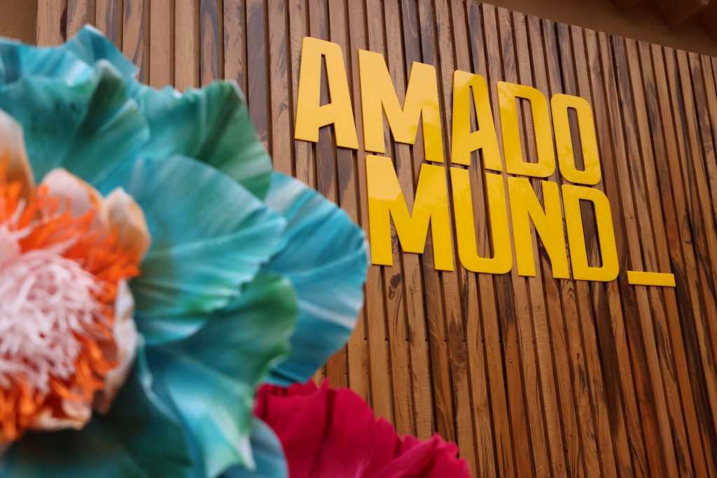 Amado Mundo